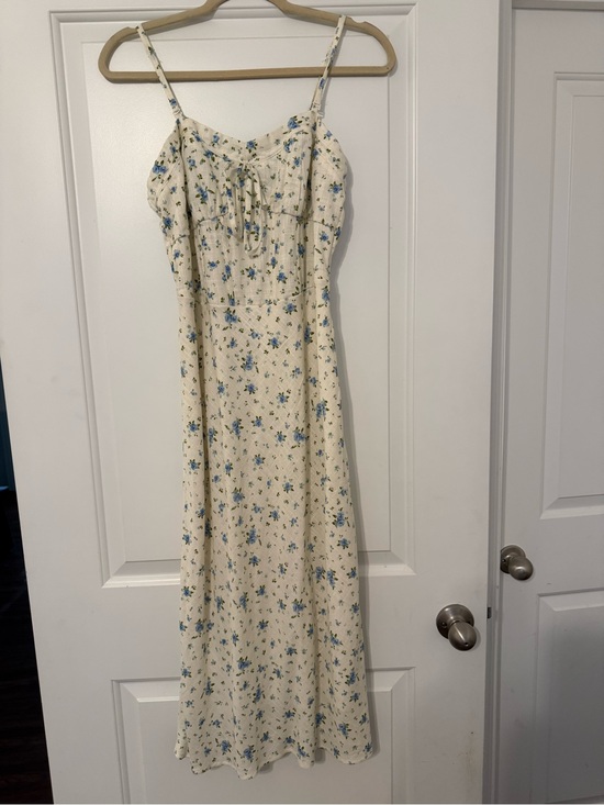 wild fable Dresses & Skirts - Cream Floral Spaghetti Strap Midi Dress